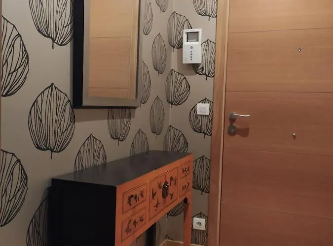 En El Centro Con Garaje Directo. *