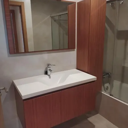 Apartment En El Centro Con Garaje Directo. Bilbao