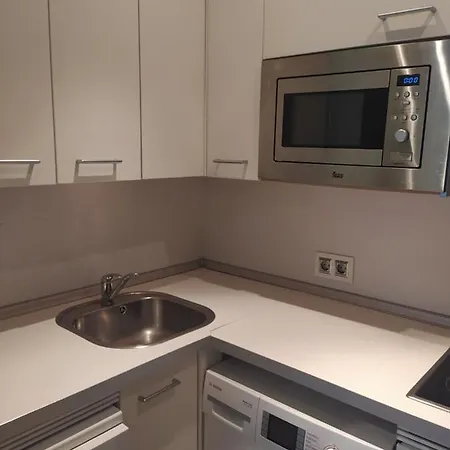 En El Centro Con Garaje Directo. 빌바오