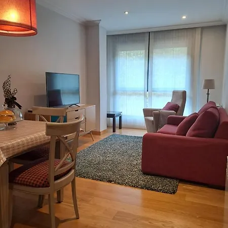 En El Centro Con Garaje Directo. Apartment *