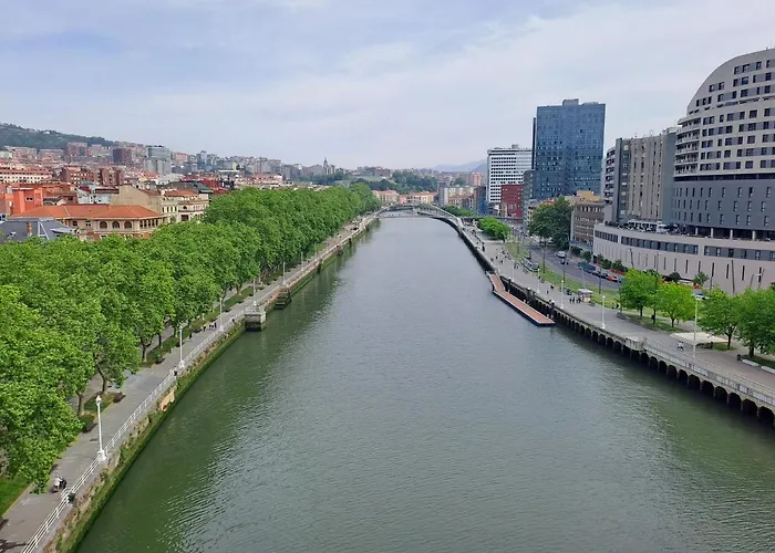 En El Centro Con Garaje Directo.