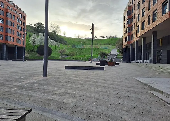 Lägenhet En El Centro Con Garaje Directo. *