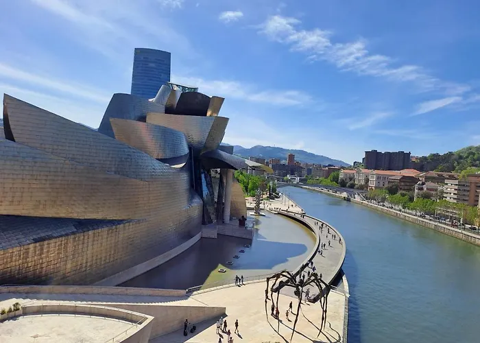 En El Centro Con Garaje Directo. Lägenhet *