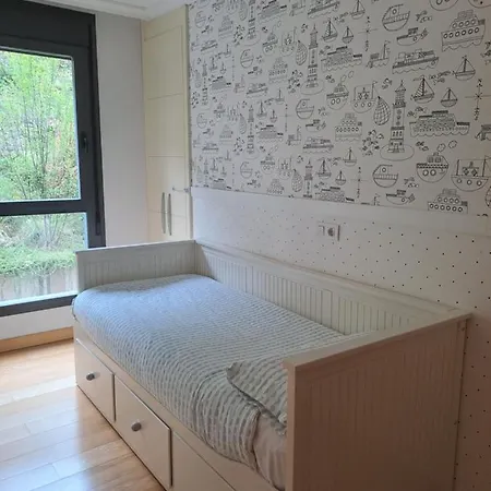 En El Centro Con Garaje Directo. بلباو